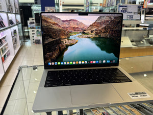 MacBook Pro 14" 24 M4 16GB 512GB Pre-owned