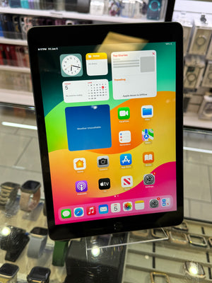 iPad 8th Gen 32GB WiFi Pre-owned