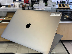 MacBook Pro 2019 16" 32GB 1TB Pre-owned