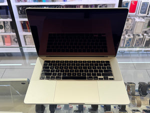 Macbook Air 15" 2023 M2 8GB 256GB Pre-Owned