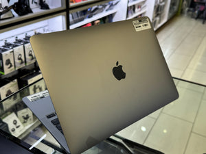 MacBook Air 13 2020 M1 16GB 1TB Pre-owned
