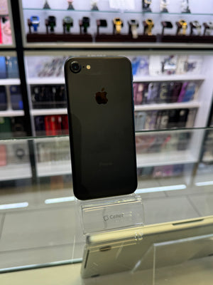 iPhone 7 32GB Unlocked Pre-owned