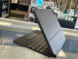 Apple Magic Keyboard 11 Inch Pre-owned