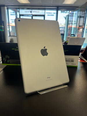 iPad 8th Gen 32GB WiFi Pre-owned