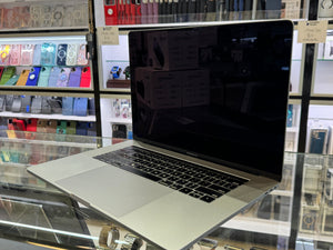 Macbook Pro 15 2019 16GB 512GB Pre-owned