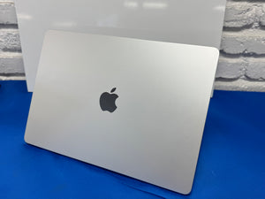 Macbook Air 15 M3 16GB 256GB Pre-owned