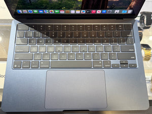 Macbook Air 13 2025 M4 16GB 256GB Pre-owned