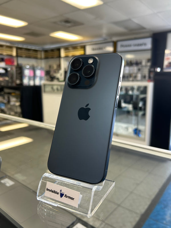 iPhone 15 Pro 256GB Unlocked Pre-owned