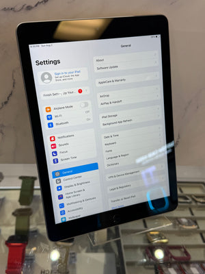 iPad 6th Gen 32gb WiFi Pre-owned