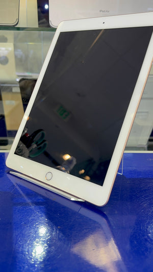 iPad 6th Gen 32GB WiFi Pre-owned
