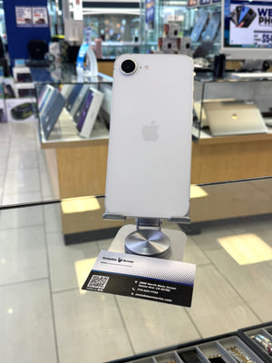 iPhone 16e 128gb AT&T Pre-owned