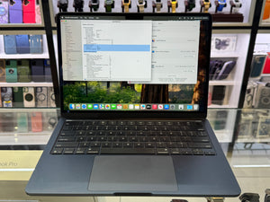 Macbook Air 13 2025 M4 16GB 256GB Pre-owned