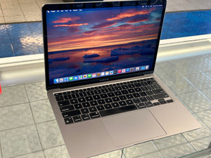 Macbook Air 2020 M1 8GB 256GB Pre-owned