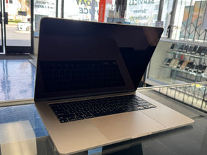 MacBook Air 15 M4 2025 16GB 512GB Pre-owned
