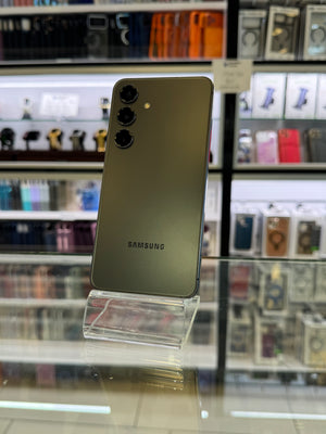 Samsung S24 128GB Cricket Pre-owned