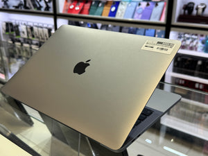 MacBook Pro 13 2022 8GB 512GB Pre-owned