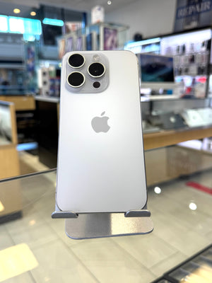 iPhone 15 Pro 128GB Unlocked Pre-owned