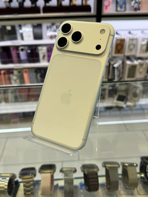 iPhone 17 Pro Max 512GB Unlocked Pre-owned