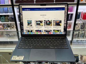 Macbook Air 13 M2 8GB 256GB Pre-owned