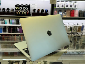 Macbook Pro 13 2020 i5 8GB 256GB Pre-owned