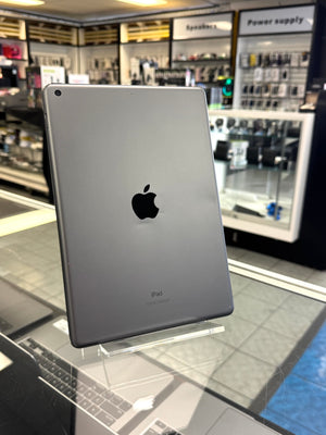 iPad 8th Gen 32GB WiFi Pre-owned