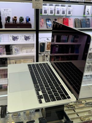 Macbook Pro 13 2020 i5 8GB 256GB Pre-owned