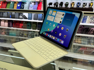 Magic Keyboard Air 11 Pre-owned