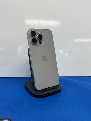 iPhone 15 Pro Max 256GB Unlocked Pre-owned