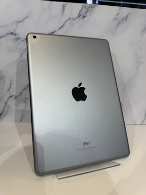 Apple iPad 5th Gen 32GB Wifi Pre-owned