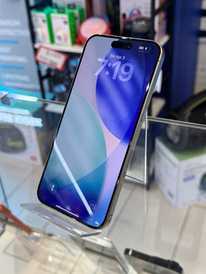 iPhone 15 Pro Max 256GB Unlocked Pre-owned