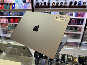 Macbook Air M2 2022 8GB 512GB Pre-owned