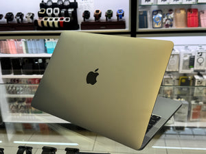Macbook Pro 13 M1 8GB 256GB Pre-owned