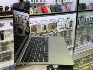 MacBook Air 13" M1 8GB 256GB Pre-owned