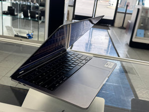 MacBook Pro 13" 2020 i5 8GB 512GB Pre-owned