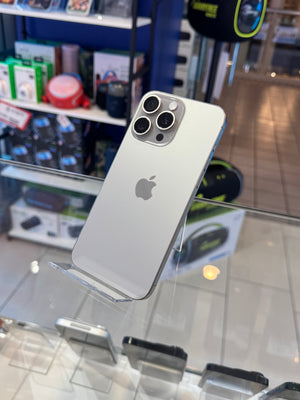 iPhone 15 Pro Max 256GB Unlocked Pre-owned