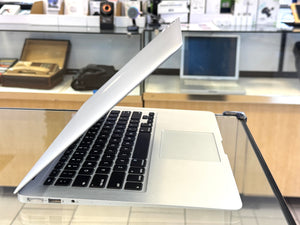 Macbook Air 13 2017 8GB 128GB Pre-owned