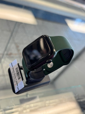 Apple Watch Series 7 45MM GPS Pre-owned