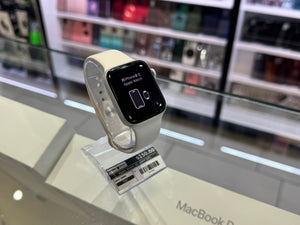 Apple Watch SE 44MM GPS Pre-owned
