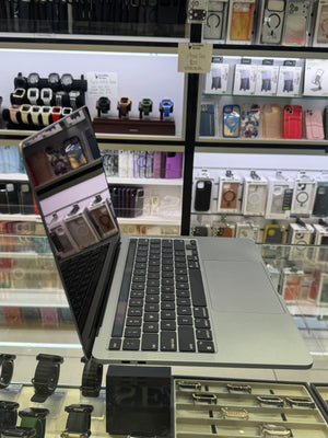 Macbook Pro 13 M1 8GB 256GB Pre-owned