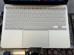 Macbook Neo 13" 8GB 256GB Pre-owned