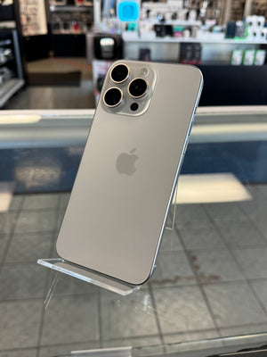 iPhone 15 Pro Max 256GB Unlocked Pre-owned