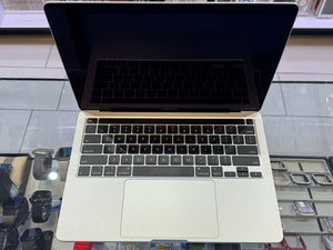 Macbook Pro 13 2020 i5 8GB 256GB Pre-owned