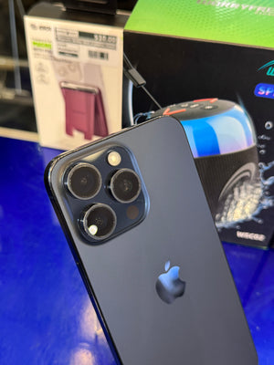 iPhone 15 Pro Max 256GB Unlocked Pre-owned