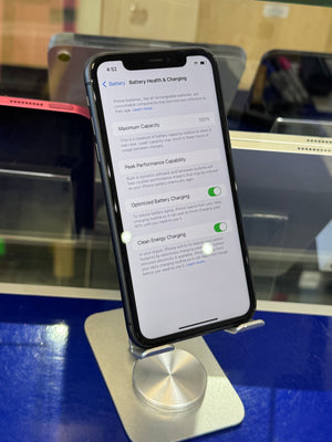 iPhone 11 64GB AT&T Pre-owned
