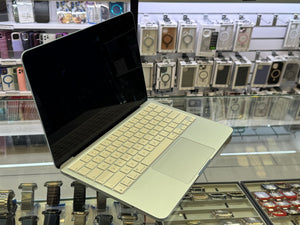 Macbook Neo 13" 8GB 256GB Pre-owned