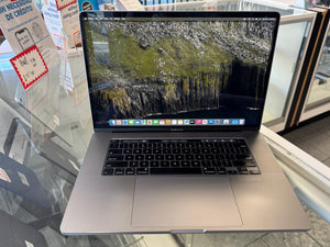 Macbook Pro 2019 i7 16GB 512GB Pre-owned