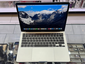 Macbook Pro 13 2020 i5 8GB 256GB Pre-owned