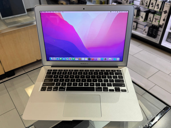 Macbook Air 13 2017 8GB 128GB Pre-owned