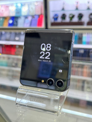Samsung ZFlip 5 256GB Parts Only