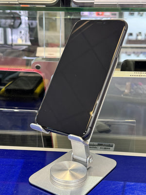 iPhone 11 64GB AT&T Pre-owned